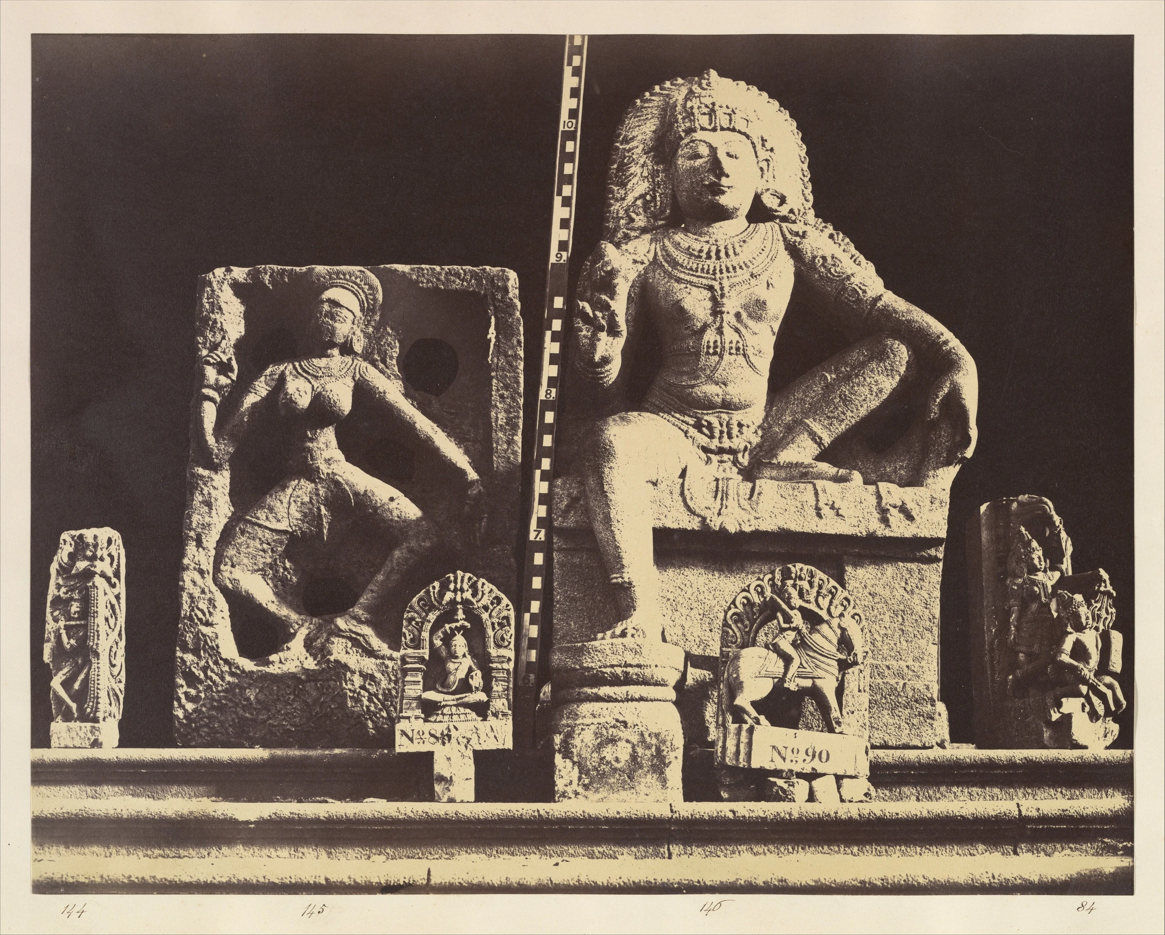 Elliot Marbles and Other Sculpture from the Central Museum Madras: Group 26 by Linnaeus Tripe